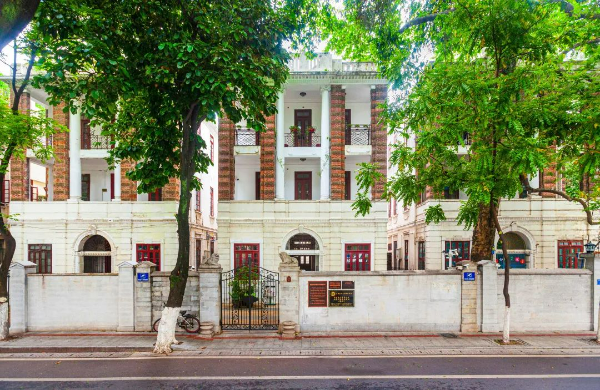 春园（中共中央机关旧址）