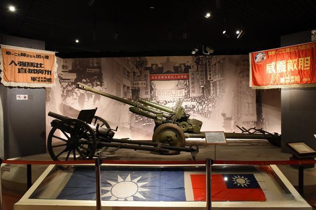 广东革命历史博物馆(展厅一角) 广东革命历史博物馆(展厅一角)